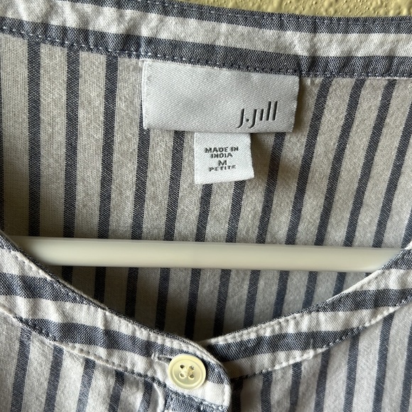 J.Jill cotton button up - Picture 2 of 4